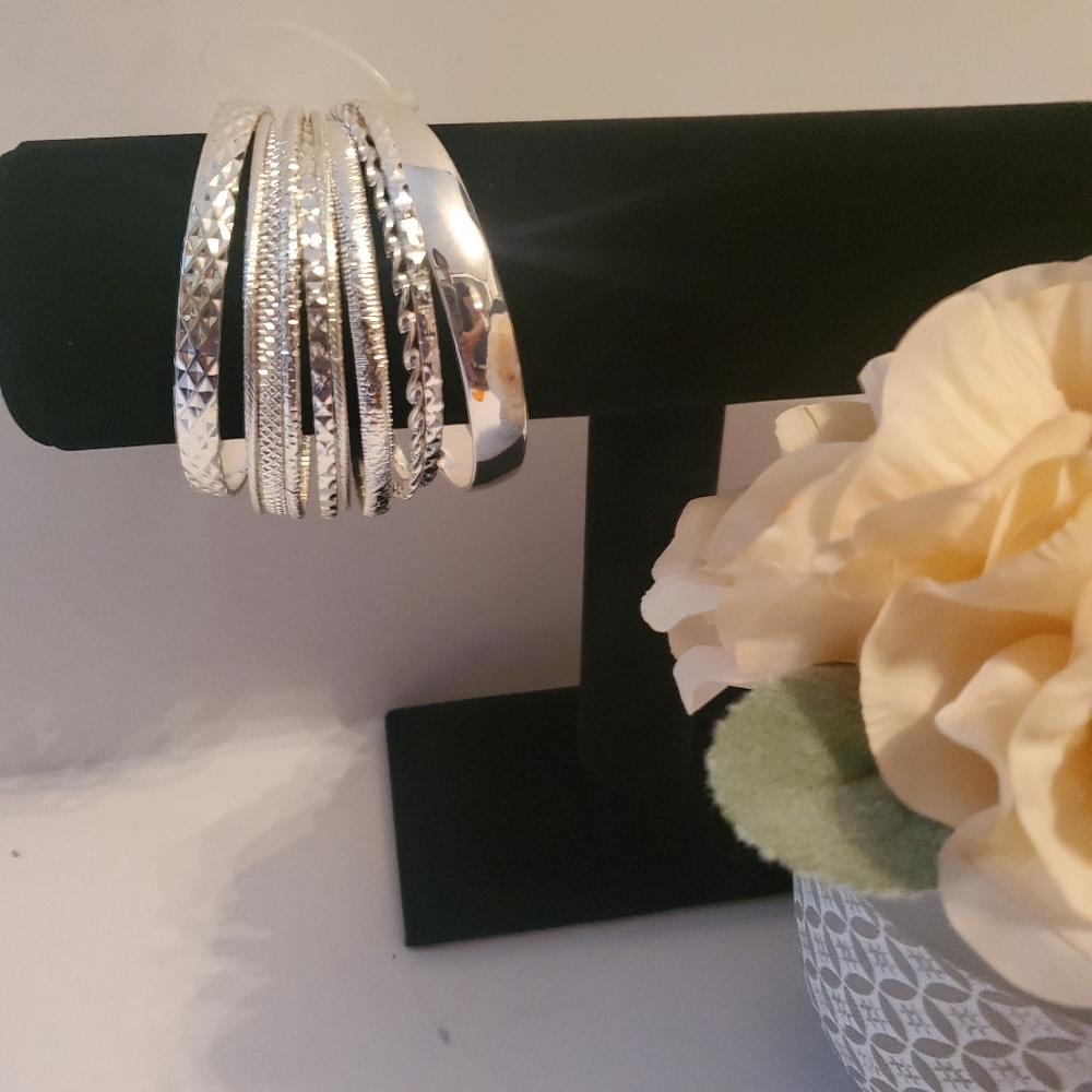 Bangle Silver-Tone Bracelet 10